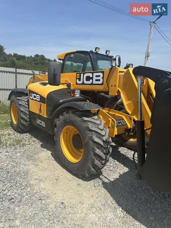 JCB 541-70 2011