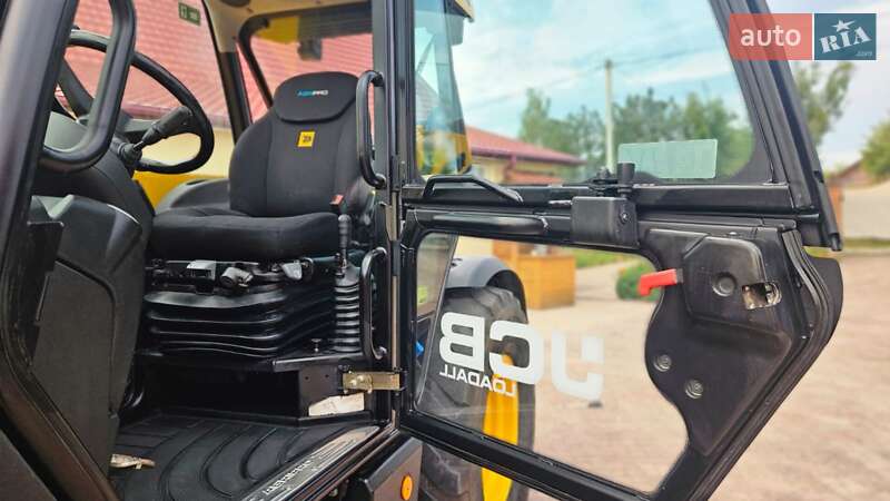 Телескопічні навантажувачі JCB 541-70 2017 в Луцьку фото 36 Телескопічні навантажувачі JCB 541-70 2017 в Луцьку