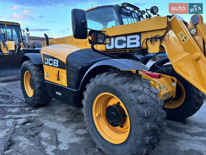 Телескопический погрузчик JCB 541-70 2009 в Львове