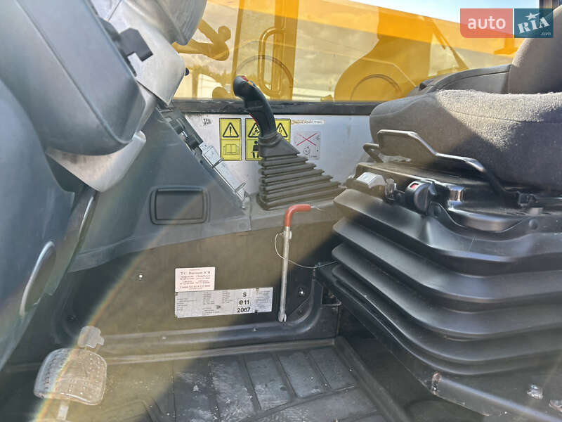 Телескопический погрузчик JCB 541-70 2009 в Львове