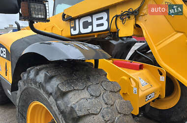 Телескопический погрузчик JCB 541-70 2010 в 
