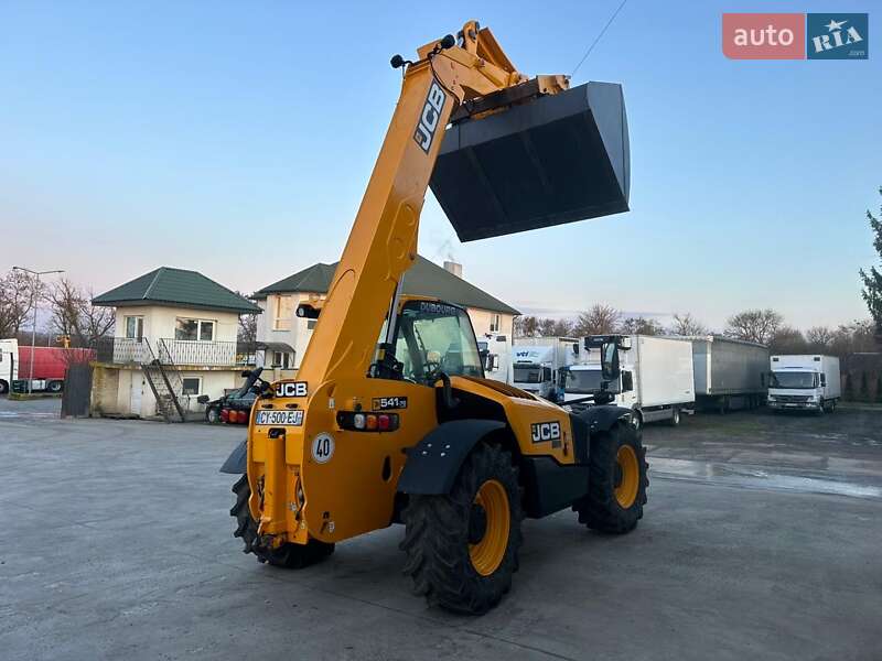 Телескопический погрузчик JCB 541-70 2017 в Луцке