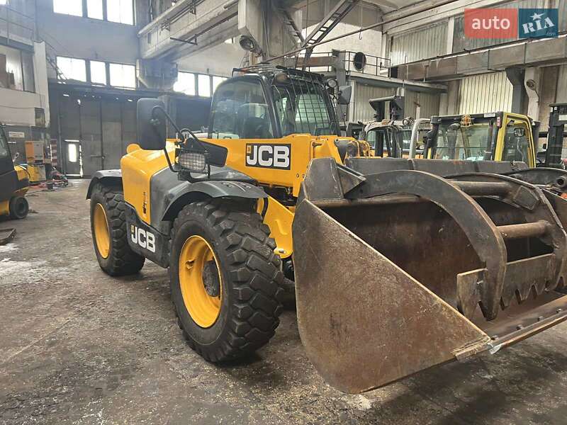 JCB 541-70 2019