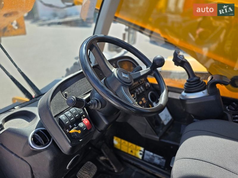 Телескопический погрузчик JCB 541-70 2017 в Ровно