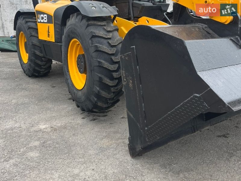 Телескопічні навантажувачі JCB 550-80 2012 в Тернополі