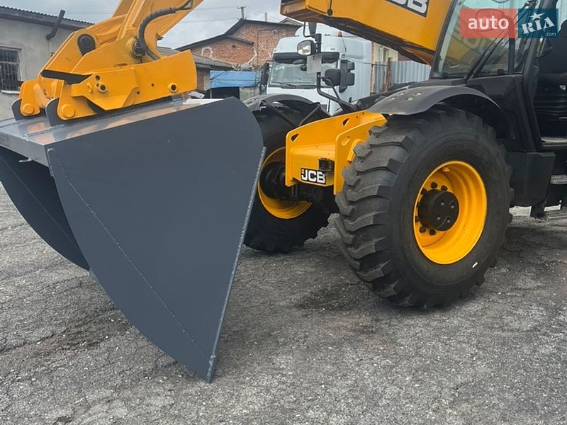 Телескопический погрузчик JCB 550-80 2012 в Тернополе