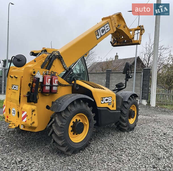 JCB 550 2017