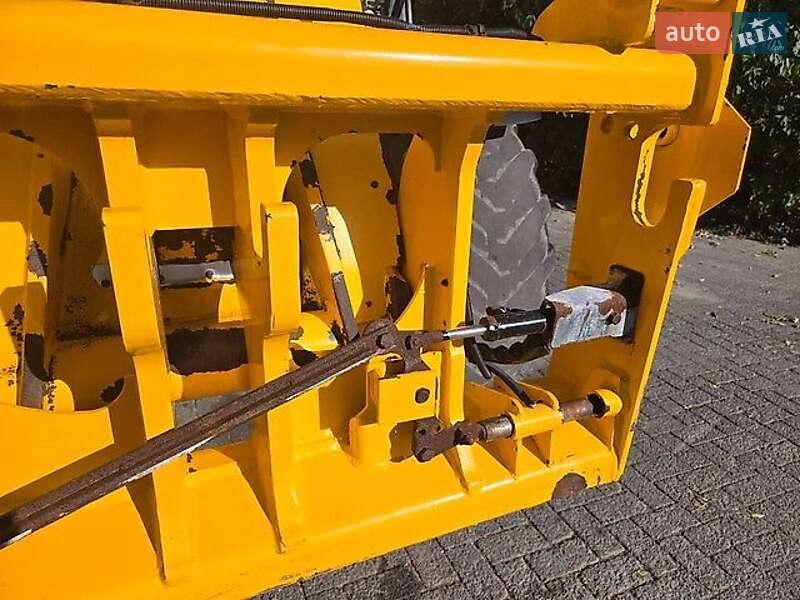 Телескопічні навантажувачі JCB 560-80 2023 в Києві