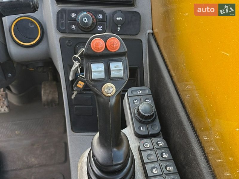 Телескопический погрузчик JCB 560-80 2020 в Киеве