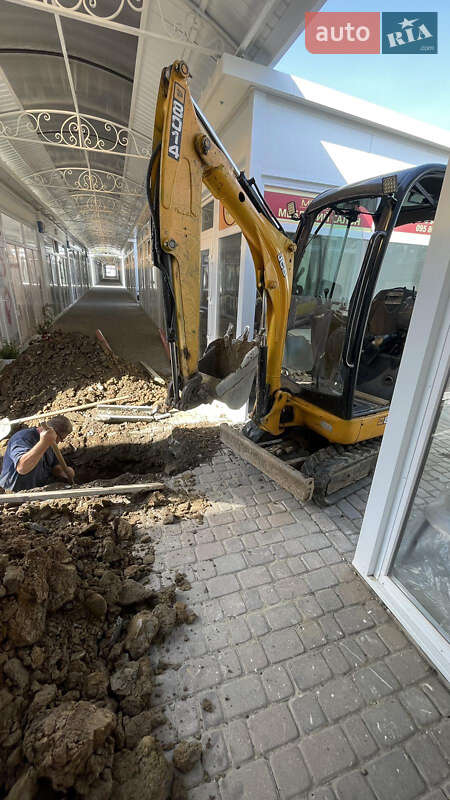 Міні-екскаватор JCB 8014 2005 в Ужгороді