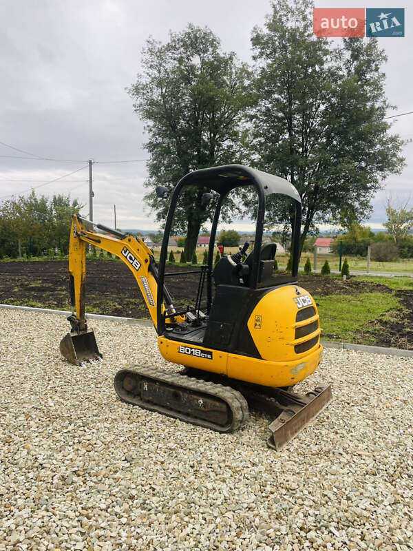 Міні-екскаватор JCB 8018 2014 в 