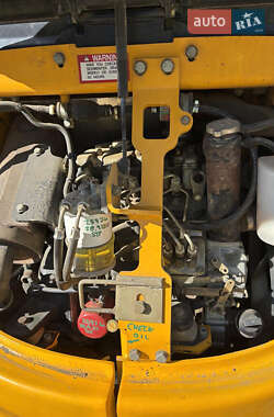 Миниэкскаватор JCB 8027 2005 в 