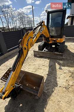 Миниэкскаватор JCB 8030 2013 в Львове