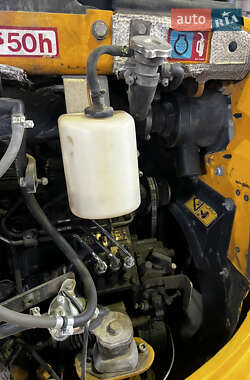 Гусеничный экскаватор JCB 8030 2012 в 