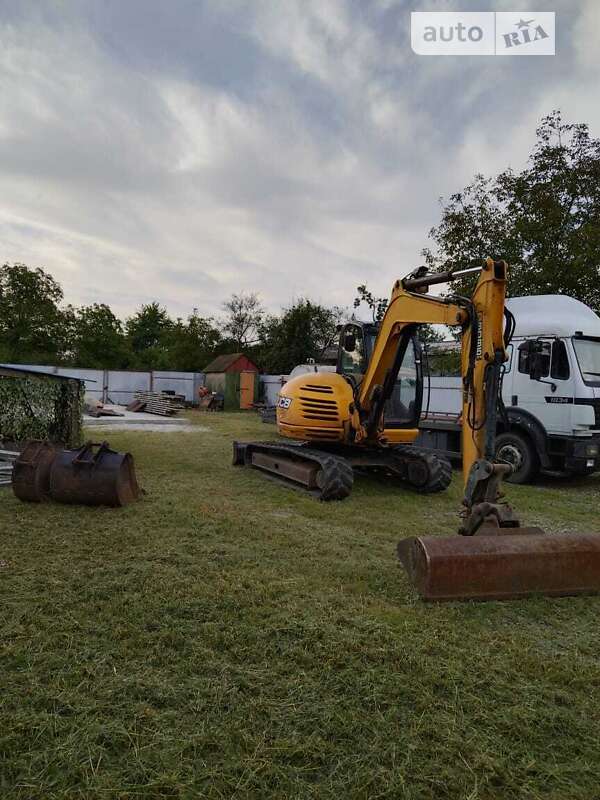 Міні-екскаватор JCB 8085 2012 в 