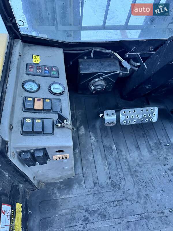 Вилочный погрузчик JCB 926 2002 в Житомире