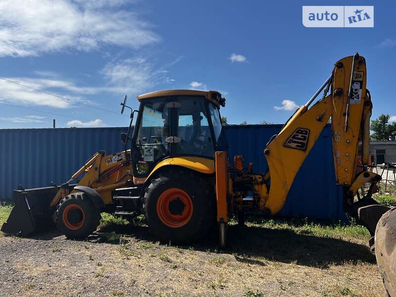Екскаватор навантажувач JCB CX 2007 в Дніпрі