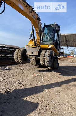 Колесный экскаватор JCB JS 130 2009 в Львове