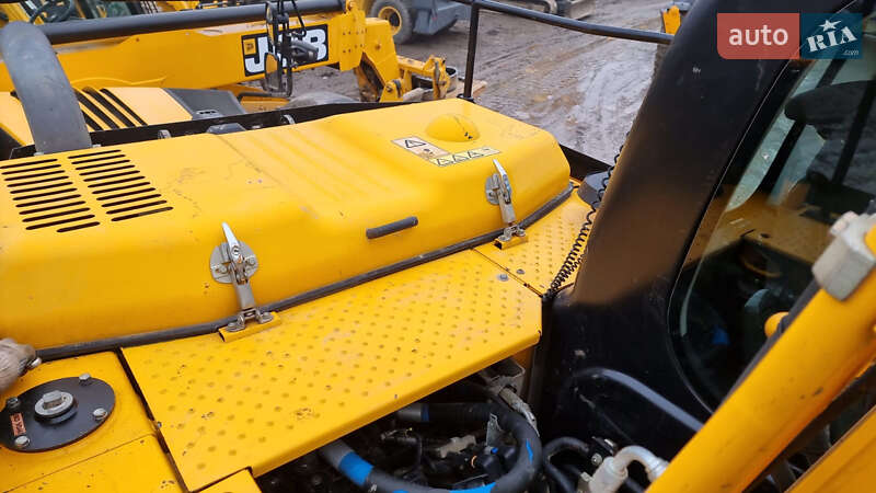 Гусеничный экскаватор JCB JS 130 2019 в Одессе