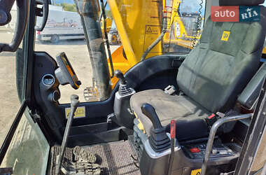 Гусеничный экскаватор JCB JS 130 2016 в 