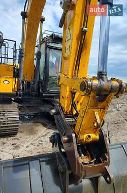 Гусеничний екскаватор JCB JS 130 2018 в 
