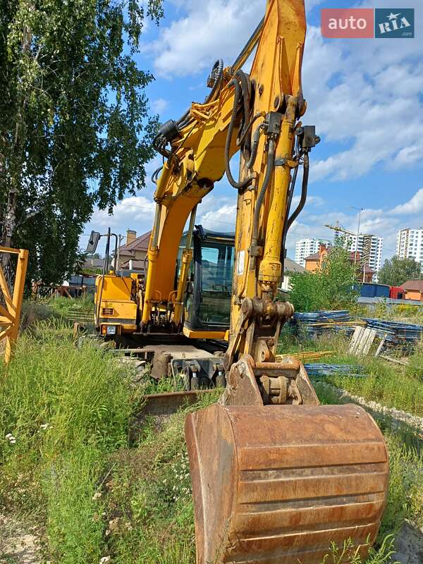 Колісний екскаватор JCB JS 130 2005 в 