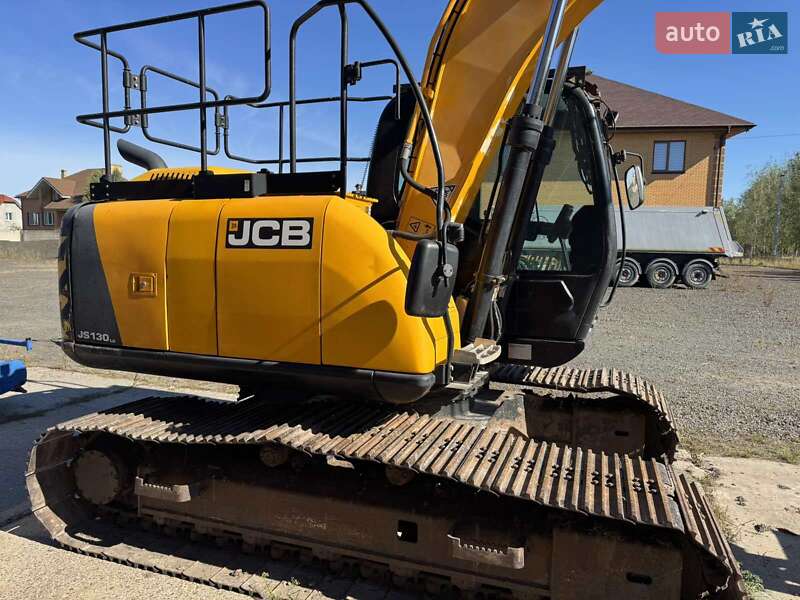 Гусеничный экскаватор JCB JS 130 2017 в Камне-Каширском
