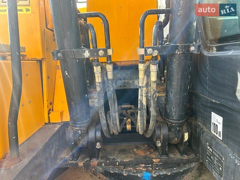 Экскаватор погрузчик JCB JS 130 2018 в Костополе