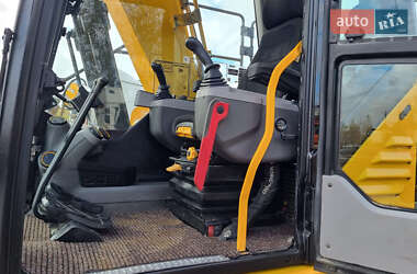 Гусеничний екскаватор JCB JS 140 2023 в 