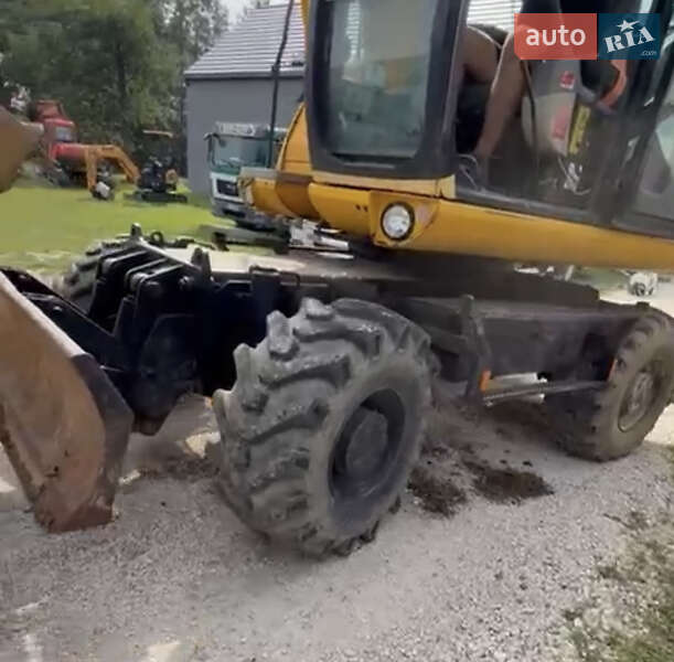 Колісний екскаватор JCB JS 145 2007 в Львові