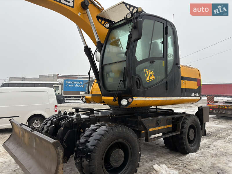Колесный экскаватор JCB JS 145 2011 в Львове