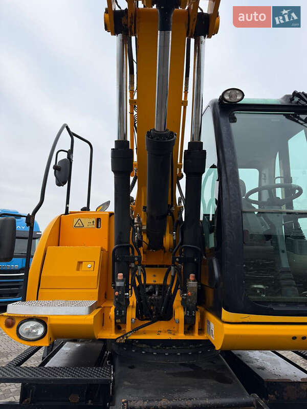 Колесный экскаватор JCB JS 145 2008 в Львове
