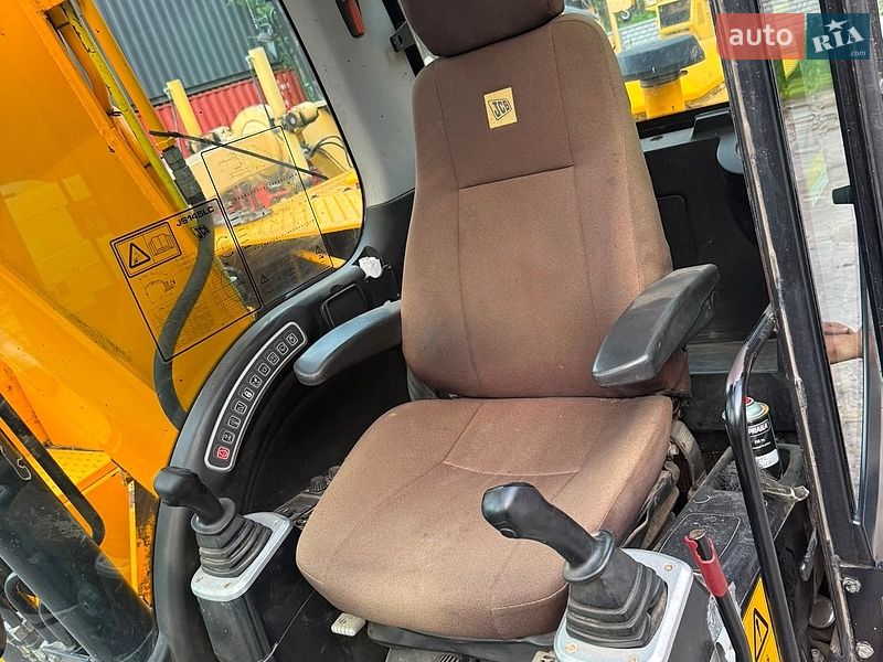 Гусеничный экскаватор JCB JS 145 2012 в Львове