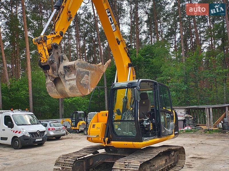 Гусеничный экскаватор JCB JS 145 2012 в Львове