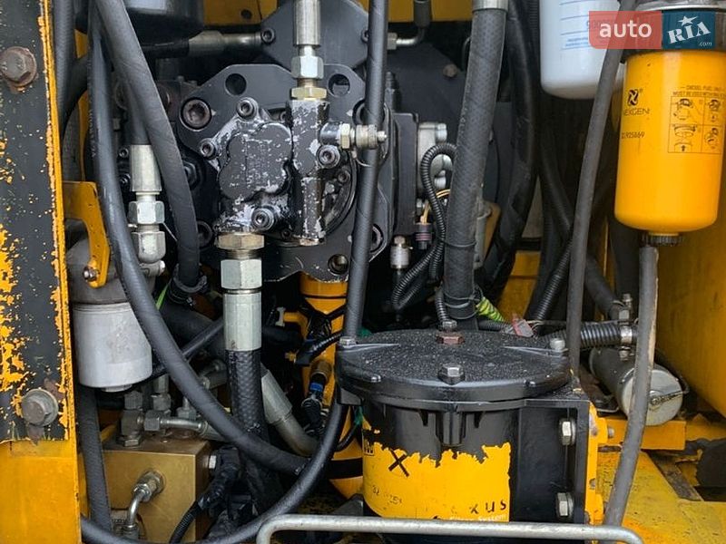 Экскаватор погрузчик JCB JS 145 2009 в Киеве