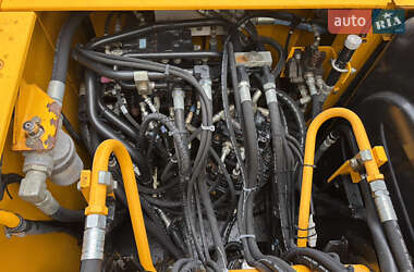 Колесный экскаватор JCB JS 160 2016 в 
