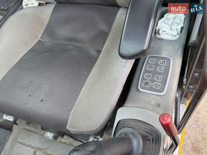 Колісний екскаватор JCB JS 160 2008 в Львові фото 11 Колісний екскаватор JCB JS 160 2008 в Львові