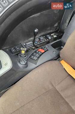 Колісний екскаватор JCB JS 175 2011 в 
