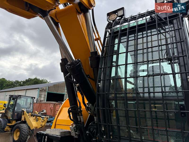 Колесный экскаватор JCB JS 175 2016 в Киеве