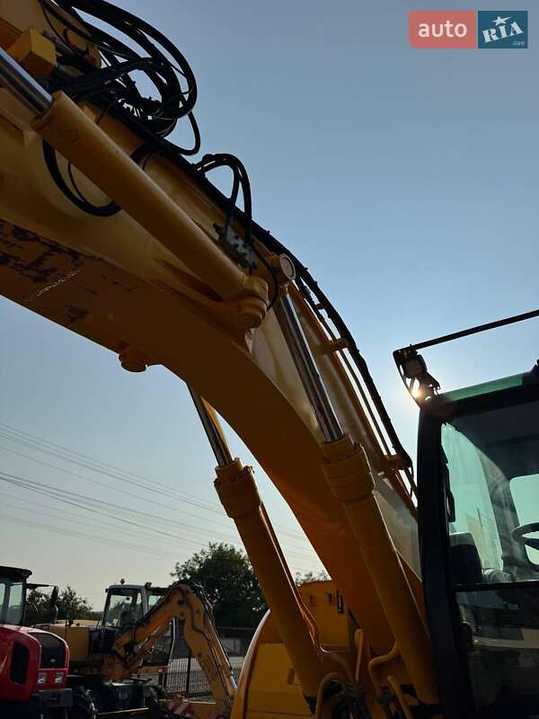 Колесный экскаватор JCB JS 175 2007 в Черновцах