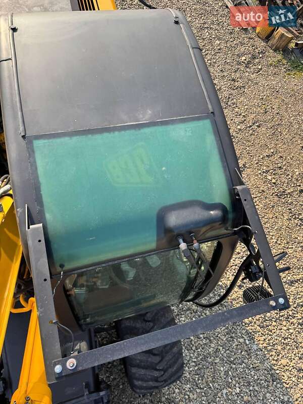 Колесный экскаватор JCB JS 175 2007 в Черновцах