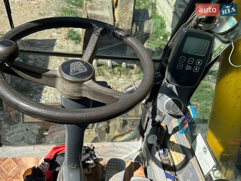 Колесный экскаватор JCB JS 175 2008 в Ровно