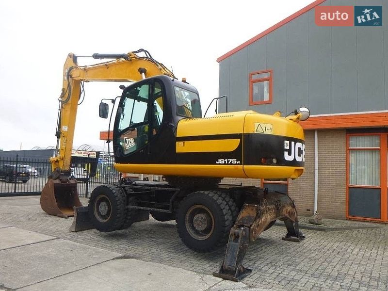 Колесный экскаватор JCB JS 175 2011 в Киеве