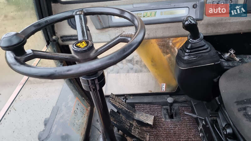Колесный экскаватор JCB JS 200 2005 в Беляевке