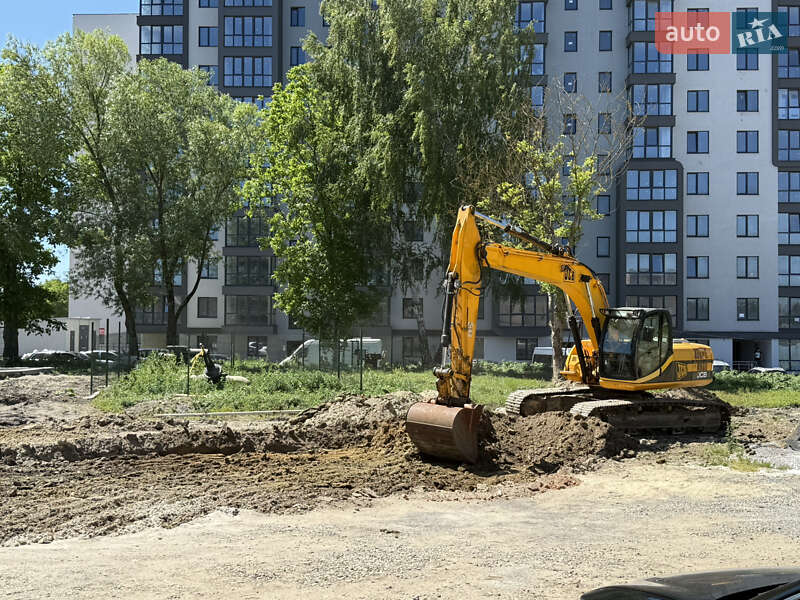 Гусеничный экскаватор JCB JS 200 2008 в Львове