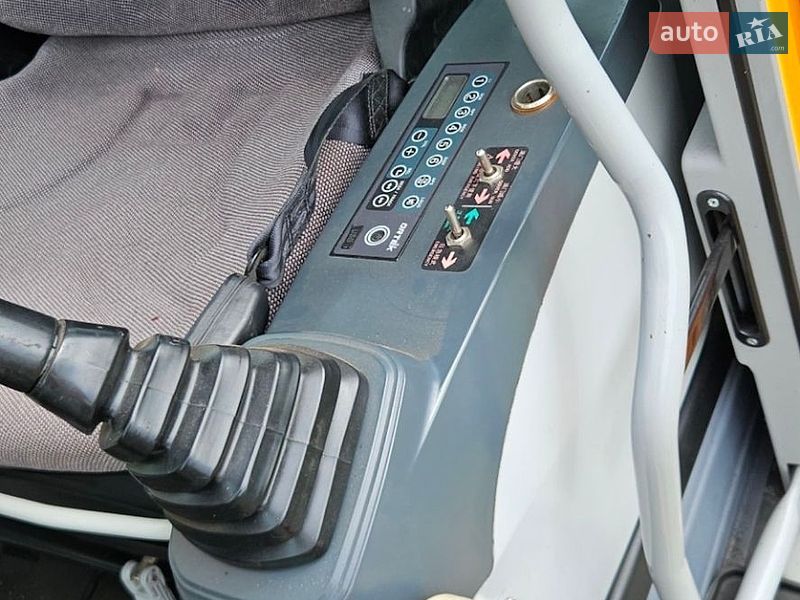 Колісний екскаватор JCB JS 200 2021 в Жовтих Водах