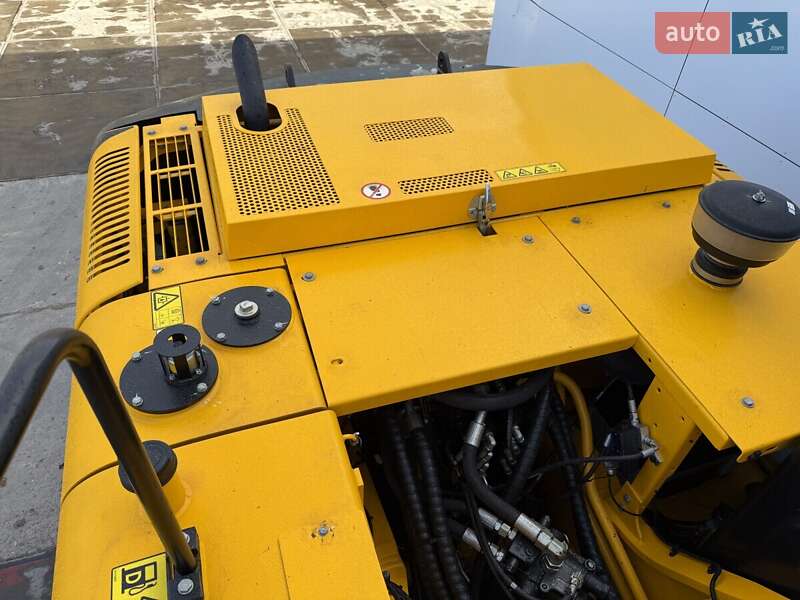 Гусеничний екскаватор JCB JS 205 2025 в Києві
