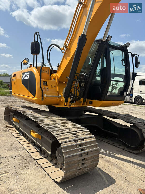 Гусеничный экскаватор JCB JS 210 2013 в Львове