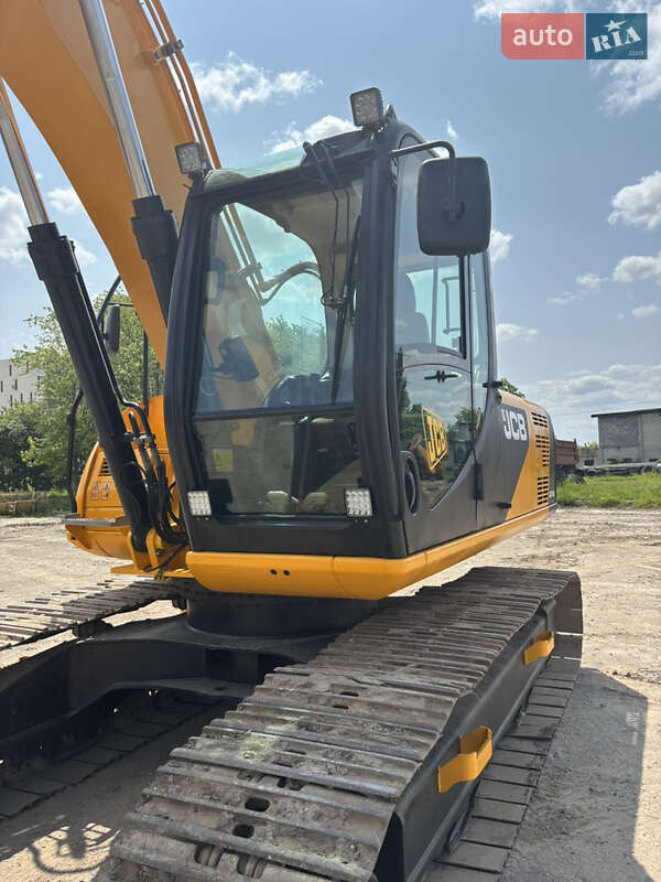 Гусеничный экскаватор JCB JS 210 2013 в Львове
