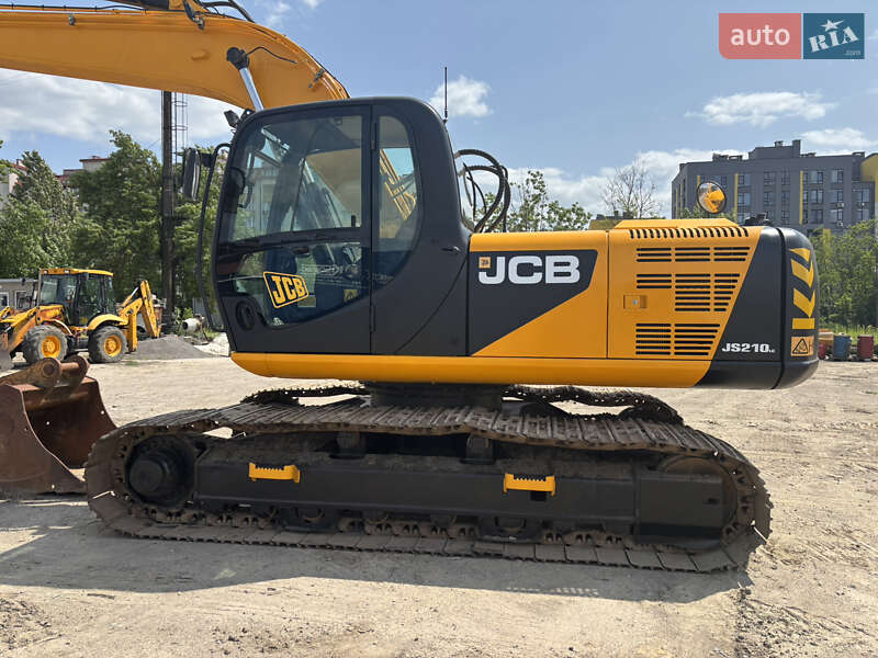 Гусеничный экскаватор JCB JS 210 2013 в Львове